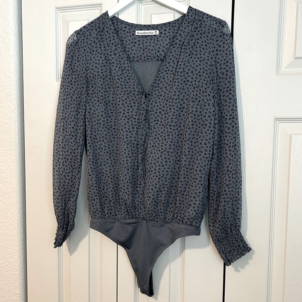 Abercrombie & Fitch Animal Printed Semi Sheer Long Sleeve Bodysuit Layering Chic